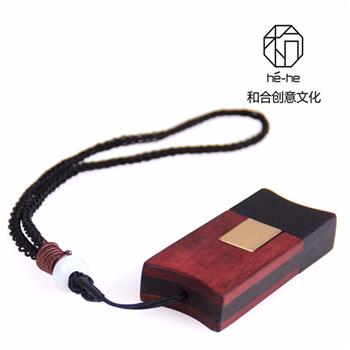 冠云系列—U盤（8G)