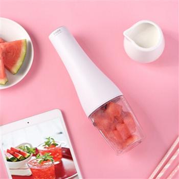 便攜充電果汁機(jī)小型家用迷你果蔬果汁榨汁杯便攜多功能搖搖杯送家人老婆女友實(shí)用禮物