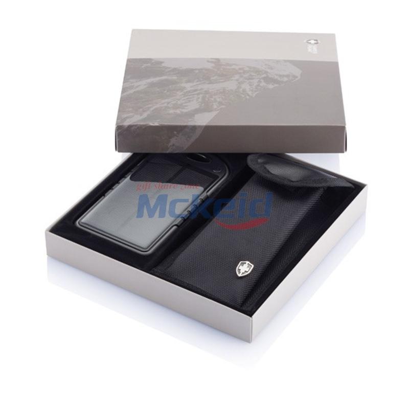 Swiss Peak戶外太陽能充電器