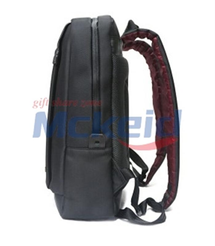 Dellavita德拉瑋特男士雙肩包商務(wù)休閑背包電腦包黑色