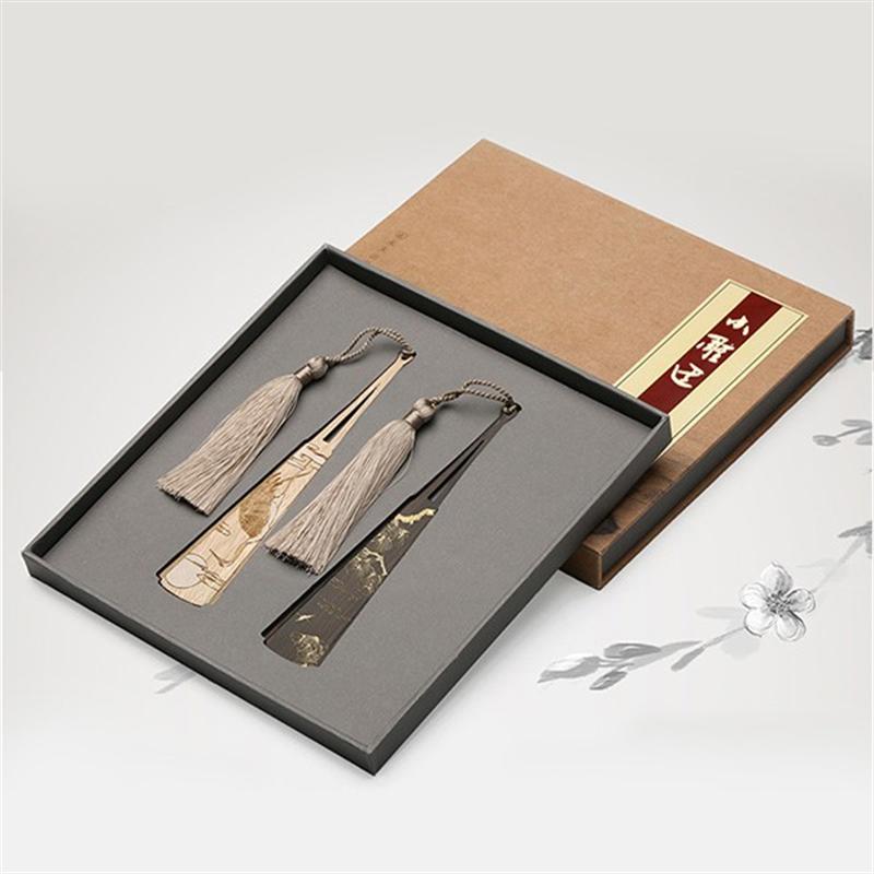 小雕匠 木質(zhì)工藝禮品禮盒商務(wù)紅木書簽中國(guó)風(fēng)創(chuàng)意流蘇禮品定制書簽