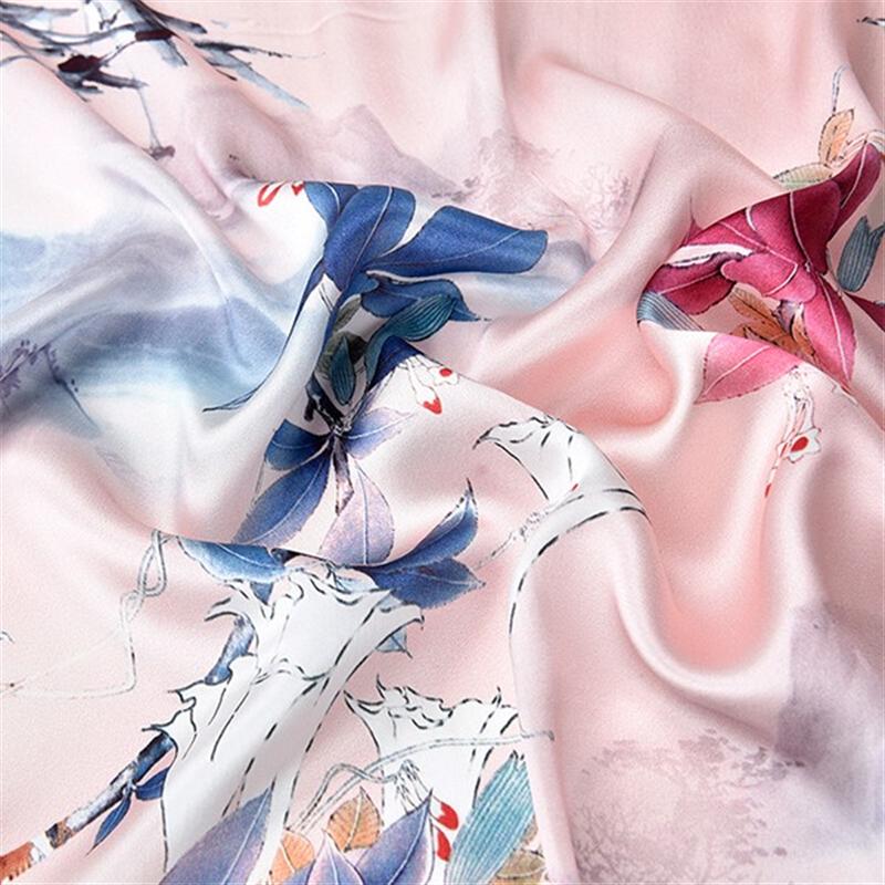 上海故事真絲絲巾女 春秋新款氣質(zhì)奢華中國風(fēng)時尚休閑印花禮品絲巾