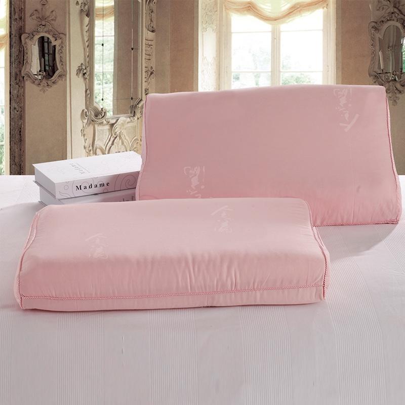 金加瀛 專利產(chǎn)品 蠶絲乳膠枕