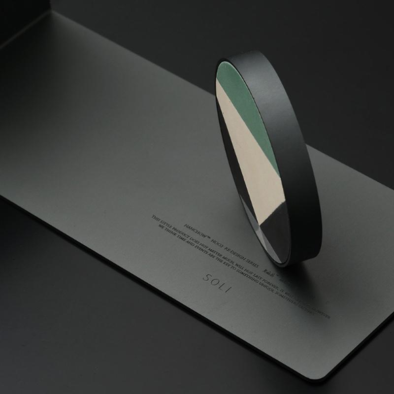 黃銅花磚獨奏書立 | 可旋轉(zhuǎn)可移動 穩(wěn)妥收納書籍