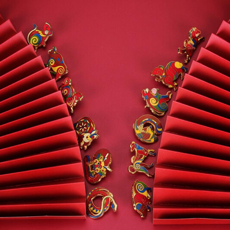 故宮文創(chuàng) 故宮生肖徽章禮盒 十二玫 鋅合金 送禮禮品禮物 生肖徽章禮盒