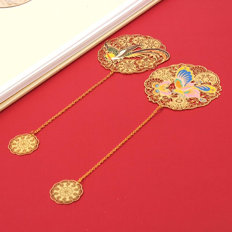 故宮文創(chuàng) 花間迷蝶晴空啼鳥金屬書簽 仿琺瑯創(chuàng)意銅質(zhì)書夾 送禮禮品禮物 花間迷蝶金屬書簽