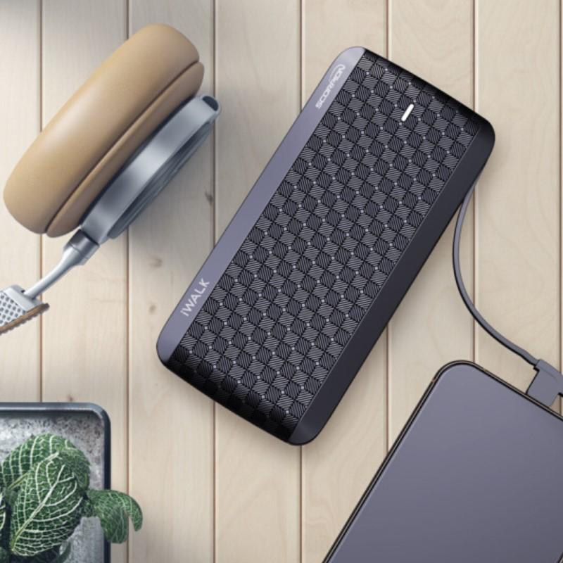 愛沃可（iWALK）超薄小巧移動電源/充電寶 自帶蘋果/Type-c/USB線 黑色 8000毫安 適用iPhone/華為/三星手機 