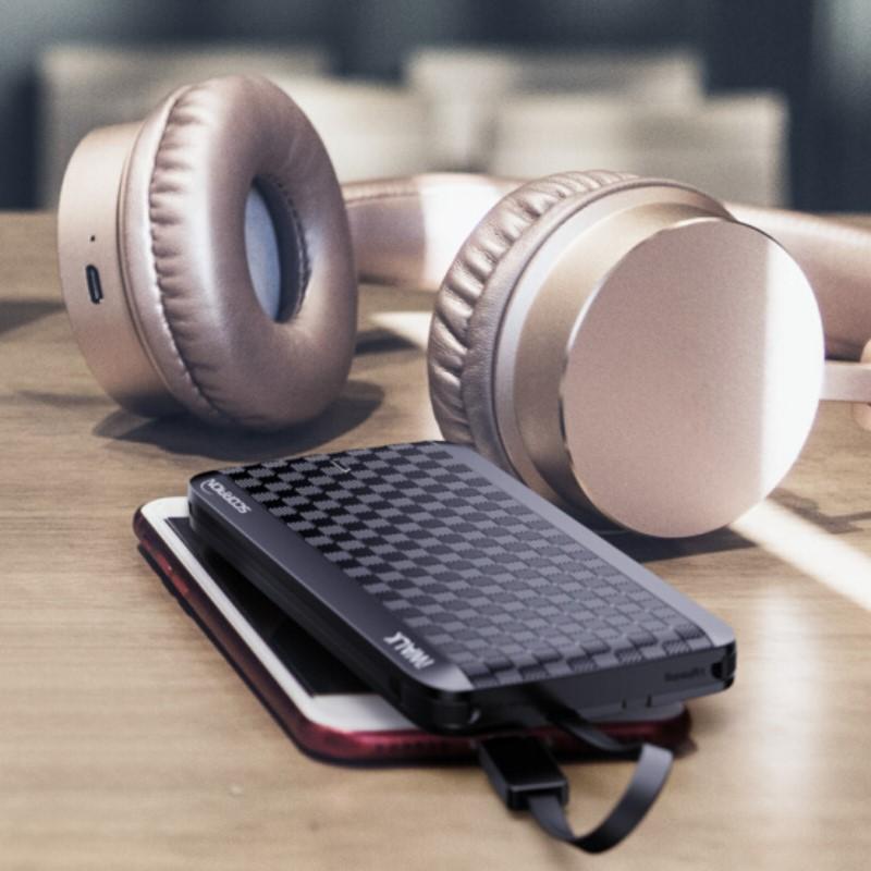 愛沃可（iWALK）超薄小巧移動電源/充電寶 自帶蘋果/Type-c/USB線 黑色 8000毫安 適用iPhone/華為/三星手機 