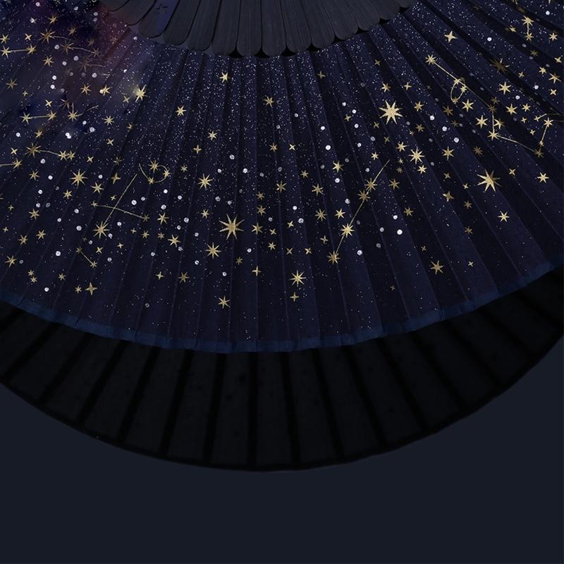 【故宮淘寶】微微風(fēng)簇浪，散作滿河星-燙金星空超薄透女士折扇