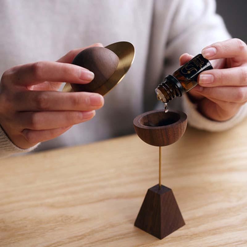 西泠印社 創(chuàng)意胡桃木小行星香薰文具擺件套裝 桌面工藝品商務禮品組合