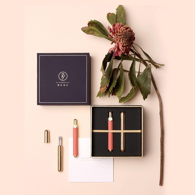 意外設(shè)計(jì)情人禮物簽字筆