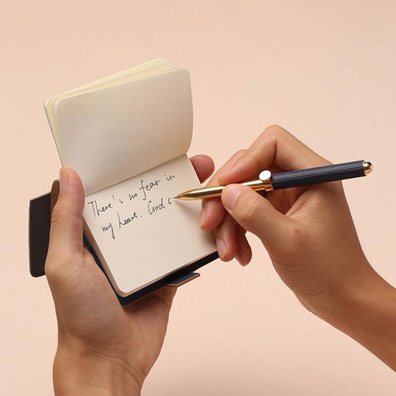 意外設(shè)計(jì)便攜牛皮錢包