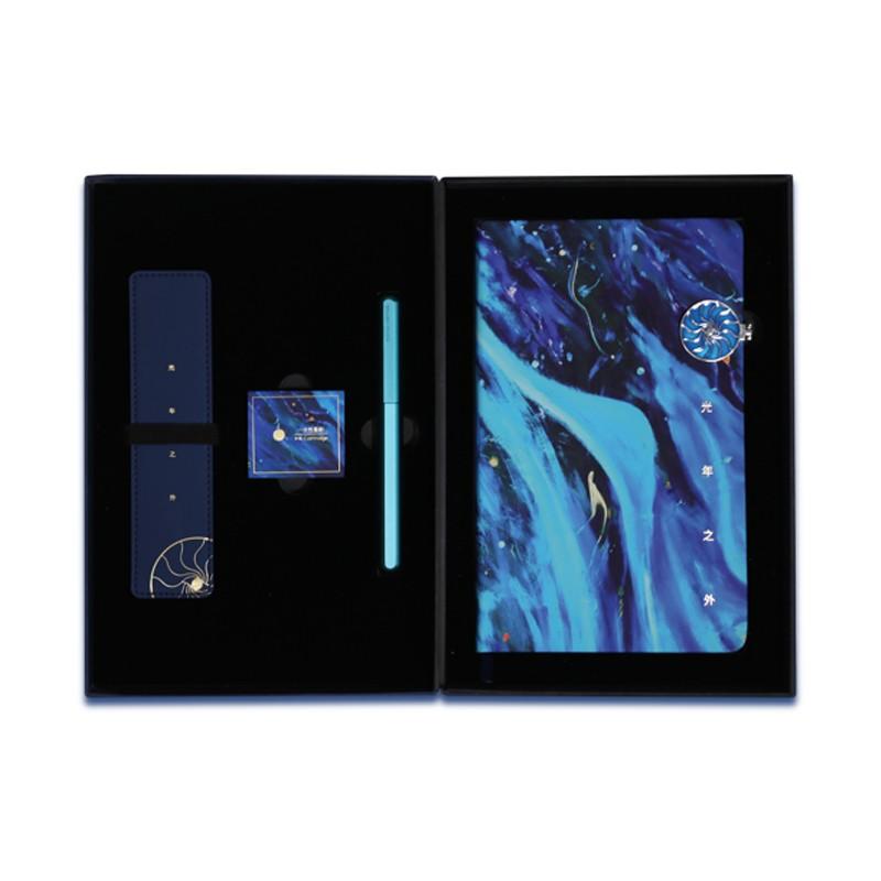 贊馬X藝術家聯(lián)名光年之外拾光禮盒