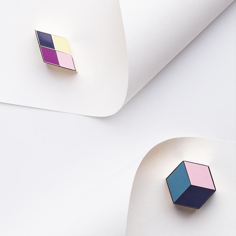 另 有昆·鎮(zhèn)紙鎮(zhèn)時尚中國風(fēng)文房四寶 創(chuàng)意鏡面合金裝飾品桌面擺件