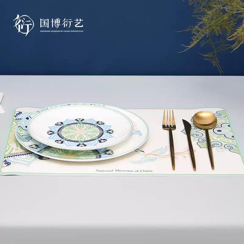 中國(guó)國(guó)家博物館有鳳來(lái)儀餐具套裝喬遷禮物盤(pán)子餐墊送朋友長(zhǎng)輩禮物
